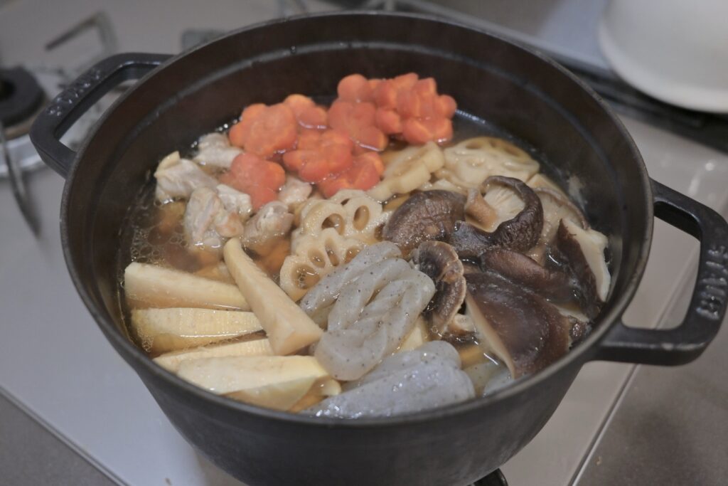 おせち作り お煮しめ