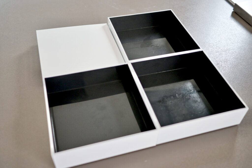 内側黒のおせち重箱