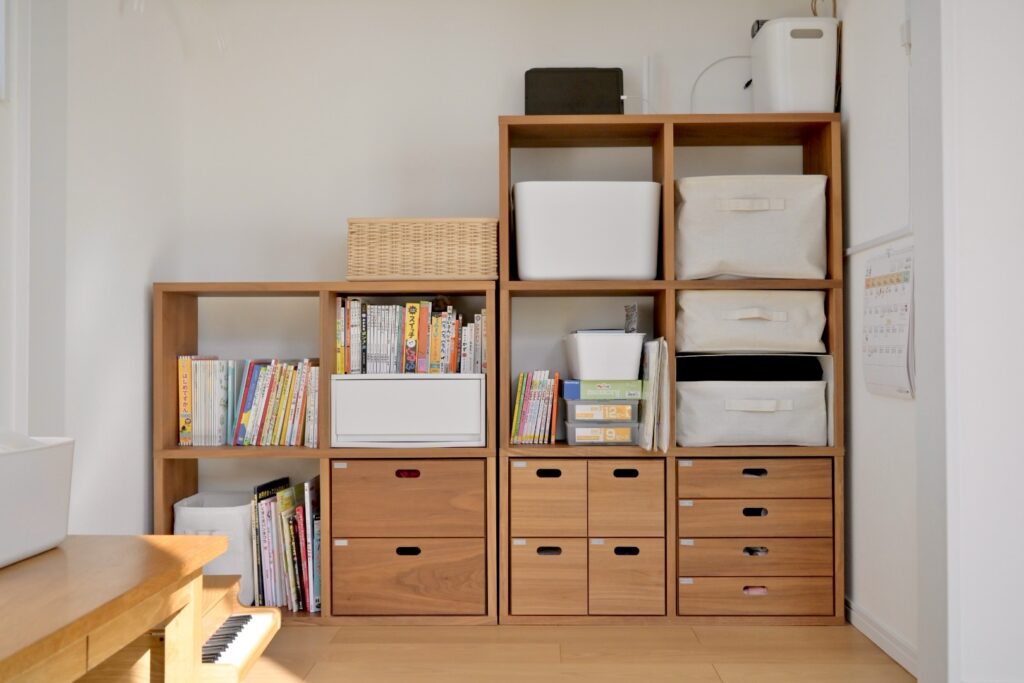 無印スタッキングシェルフに保育園用品収納