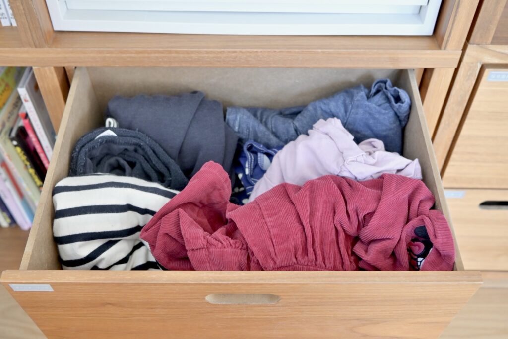 無印スタッキングシェルフ2段引出しの子供服収納