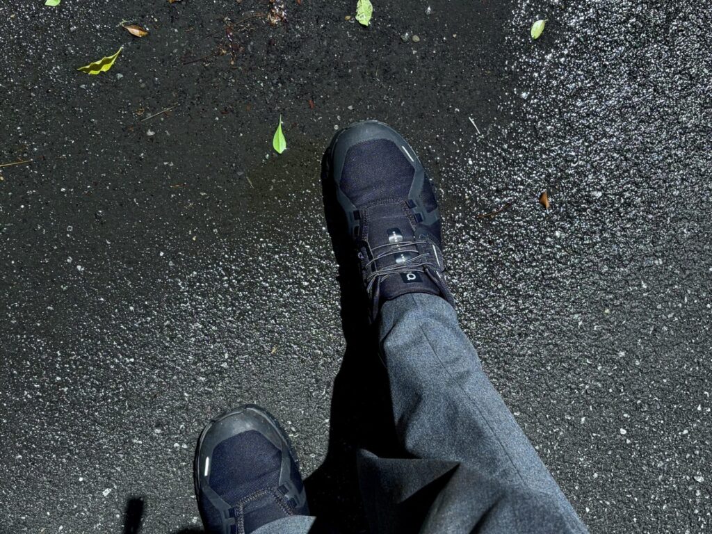 On Cloud 6 Waterproof　は雨の日に便利