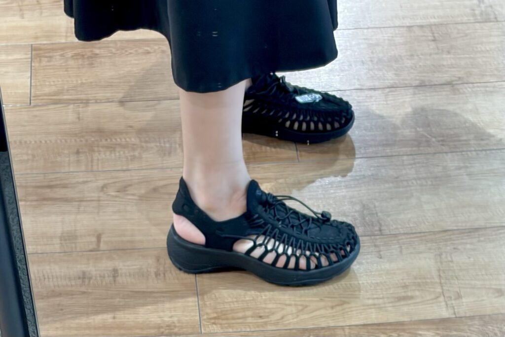 KEEN ASTORIAの試着写真
